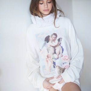 SOLD—-NWT Selkie Collection Sweatshirt